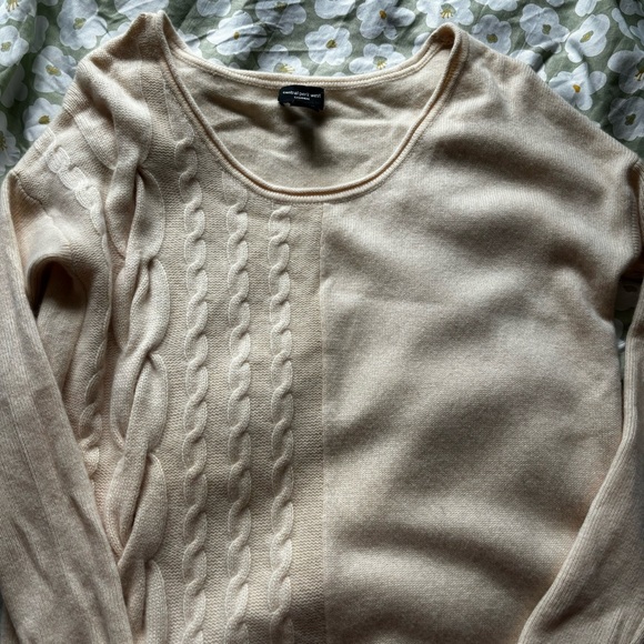 Cashmere Central Park West Cream/Butter Cable Knit Sweater - Picture 7 of 8